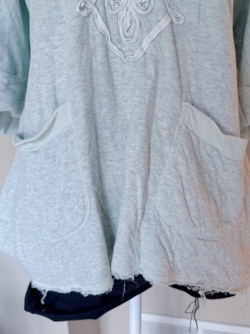 Mod-o-doc Heather Gray Jersey Knit Blouse - Size Small - Picture 4 of 10